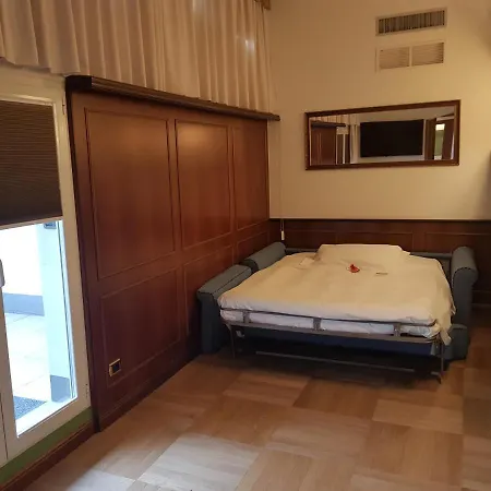 Santa Barbara Hotel 4*