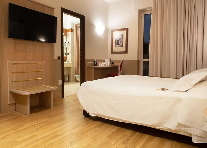 Hotel Santa Barbara 4*