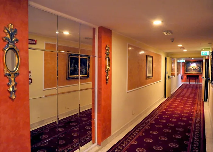 Hotel Santa Barbara 4*